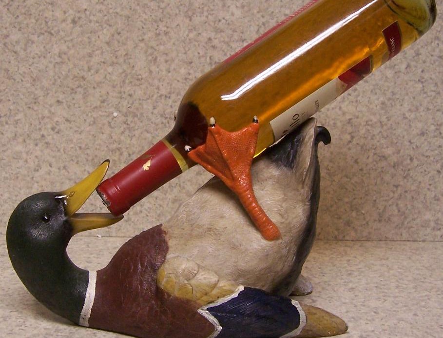 duck-wine-bottle-holder-938-e1415900395239.jpg
